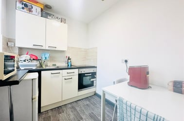 Park Road, Lenton, Nottingham - Image 3